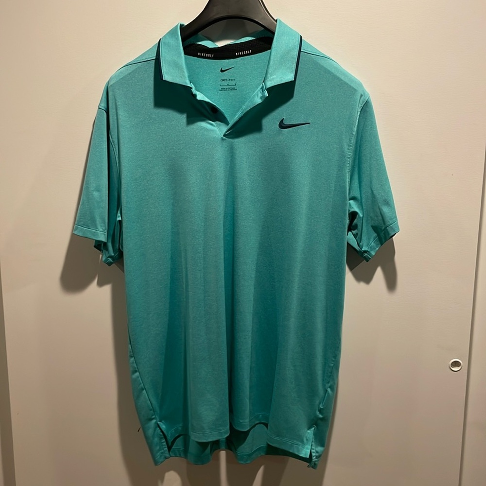Nike Golf Polo. Dri-Fit. Size Large.